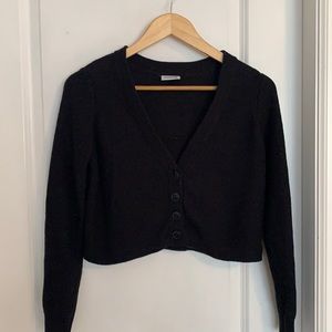 Cropped Cardigan Sweater 🖤